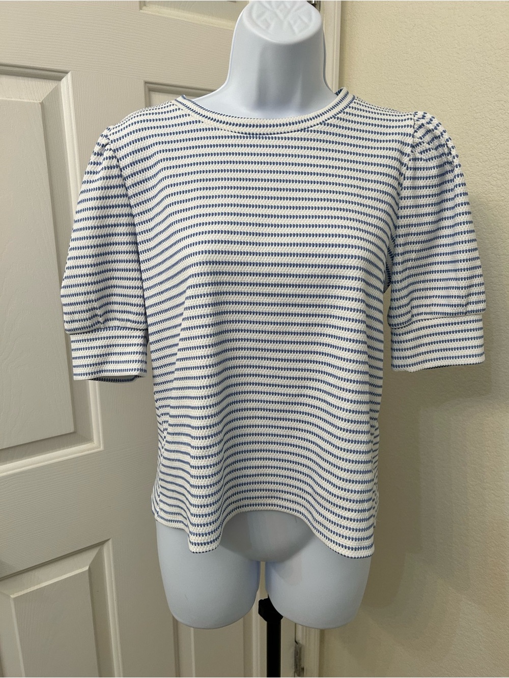 NWT Classic White & Blue Striped Puff Sleeve Top